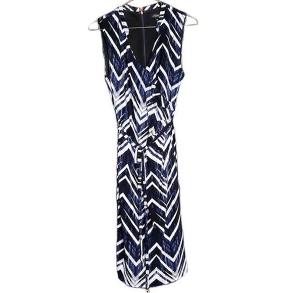 Le Chateau Chevron Wrap Dress Size Small - Picture 2 of 4